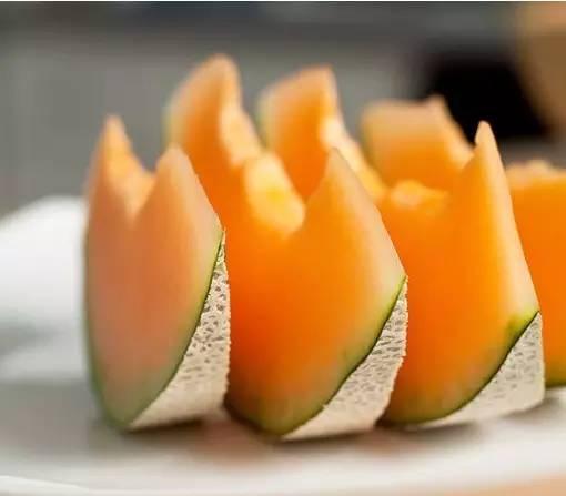 吃货吃哈密瓜串串视频大全,视频大全带你领略舌尖上的新疆风情