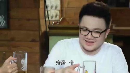 中肯吃瓜路人视频下载,揭秘“中肯吃瓜路人”视频下载背后的故事