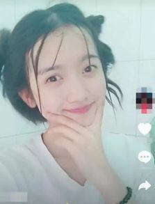 抖音美女吃瓜视频,抖音美女演绎吃瓜瞬间，美味与颜值并存